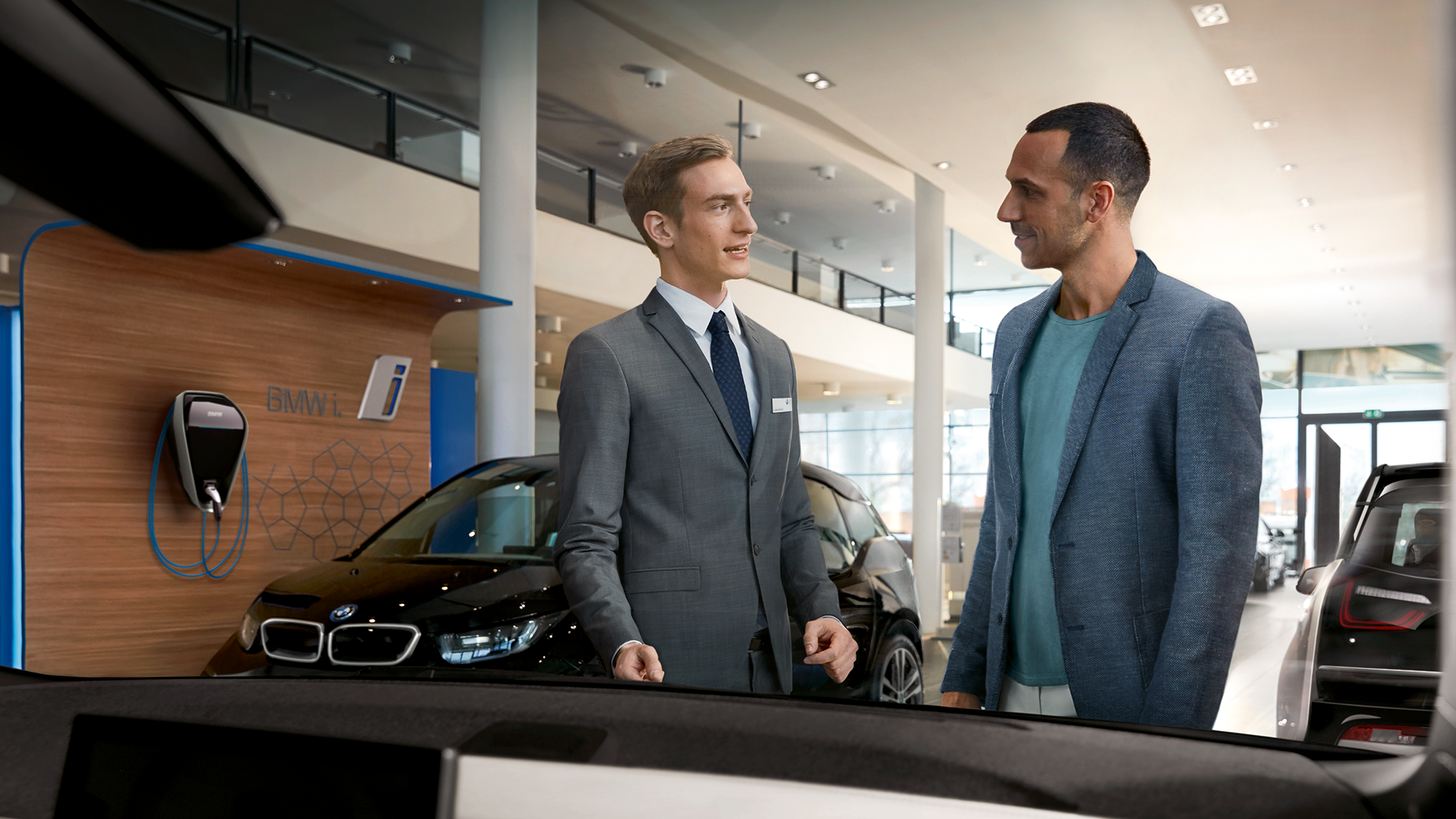 BMW Beratungsgespräch zur Elektromobilität