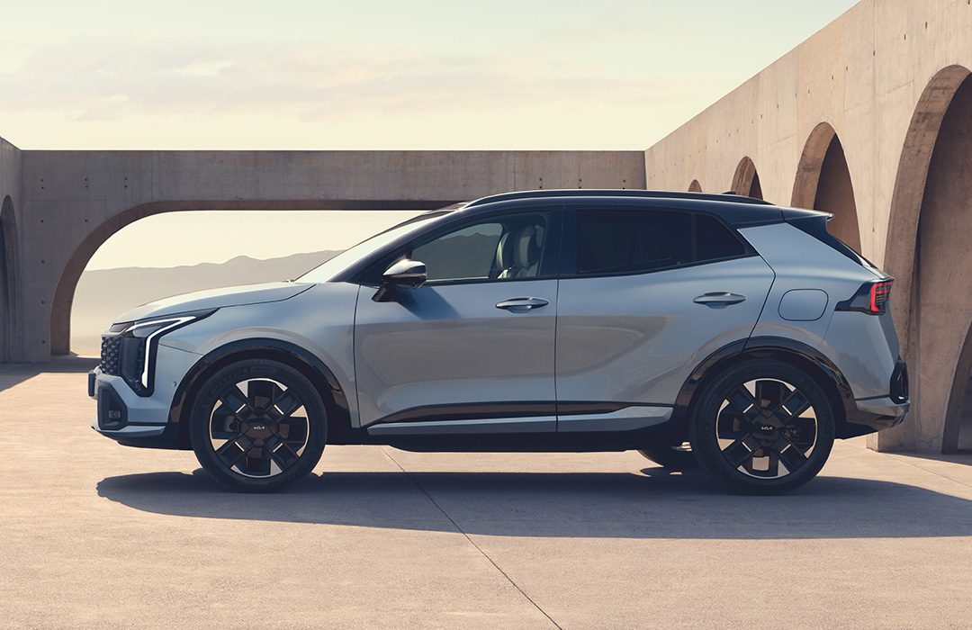 Kia Sportage Side View
